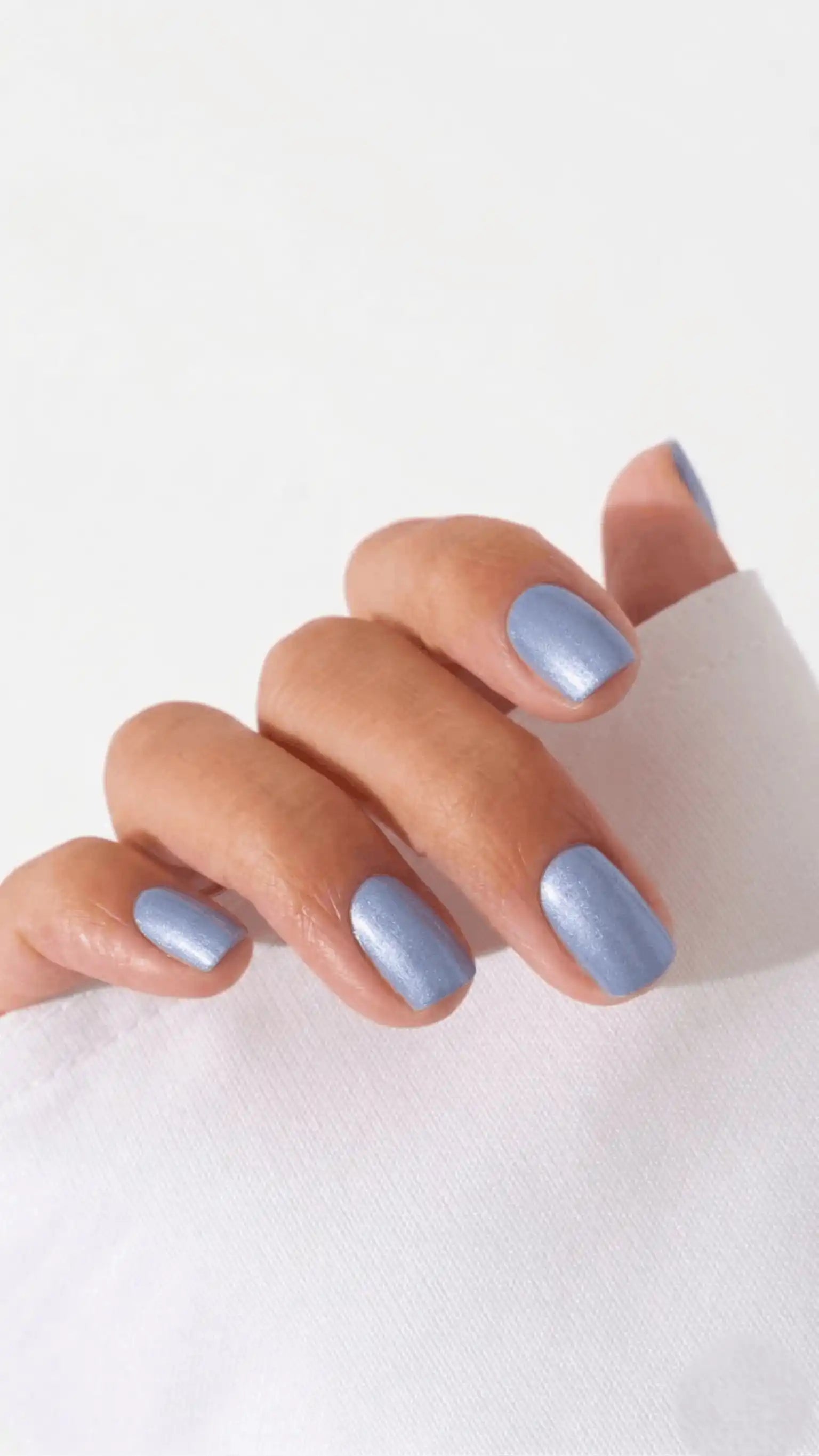 S&L Gel Polish No 164 Freefalling Shimering Blue